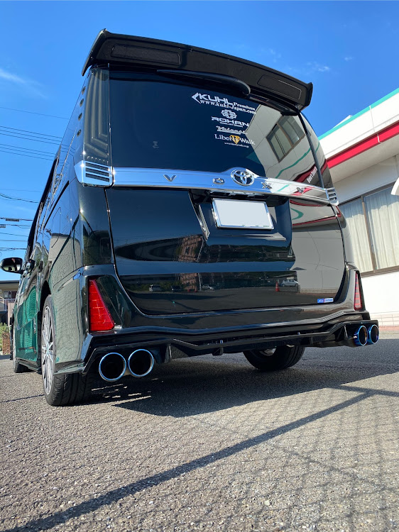 ヴォクシーのkuhl Racing OSAKA・コロナウイルスに負けるなに関するカスタム事例の投稿画像2枚目