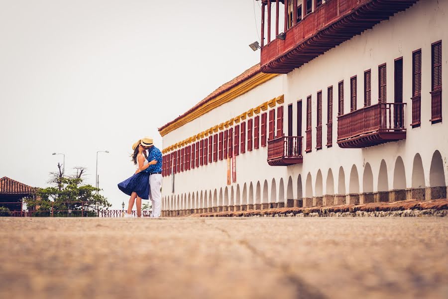 Fotografer pernikahan JOHN CARRILLO (johncarrillo). Foto tanggal 9 Maret 2021