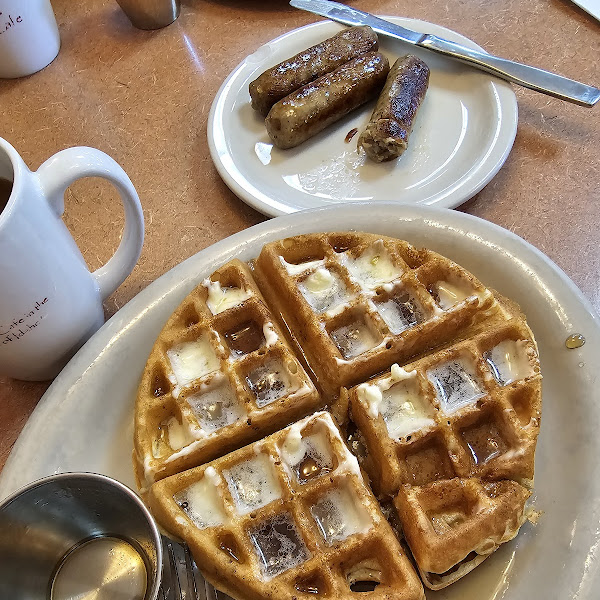 Gluten-free waffle and sausage links