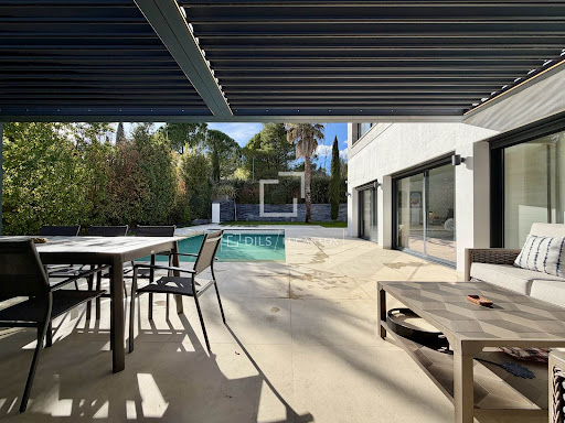 Villa avec piscine et jardin 3