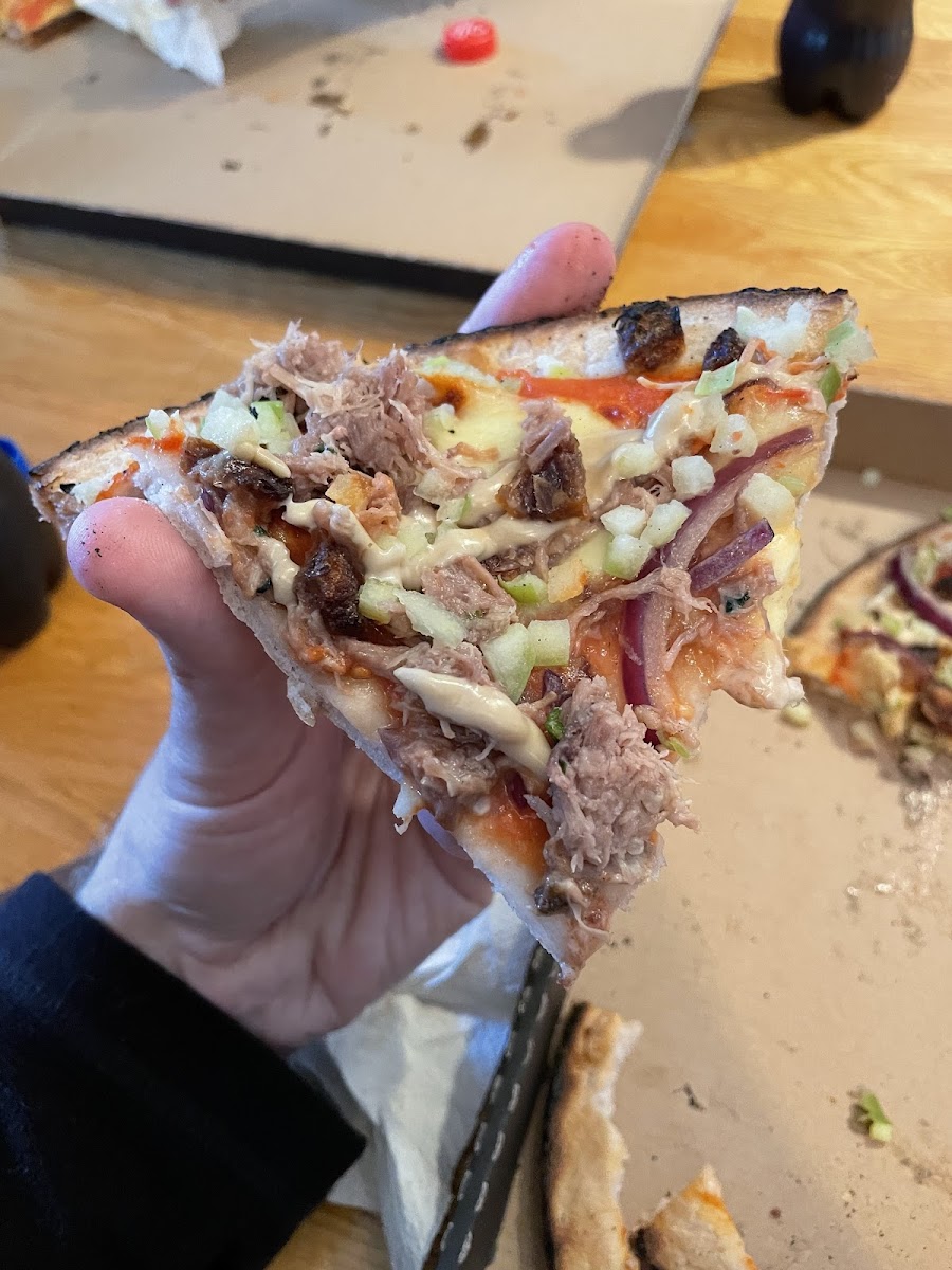 The 09 (Andalæri) on the gluten-free crust