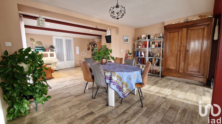 Vente maison 6 pièces 128 m² à Niort (79000), 271 000 €