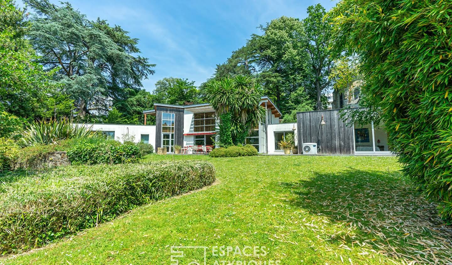 House with pool and terrace Nantes