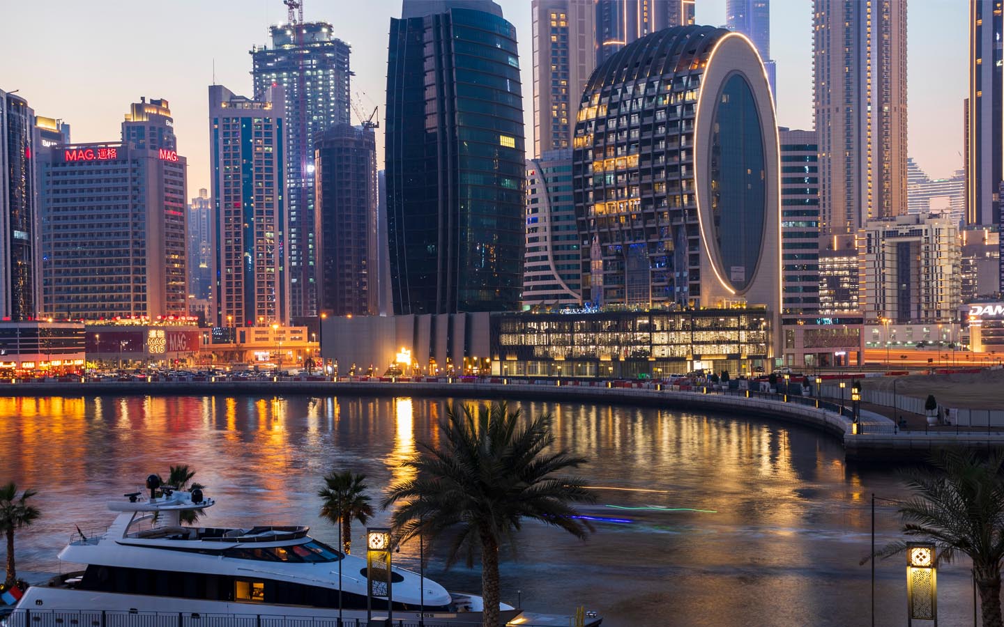 dubai business bay view