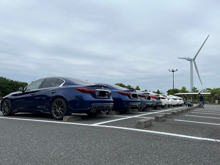 スカイラインの愛車のお尻はこんな感じ・今年もあとわずか・ドライブに関するカスタム事例の投稿画像6枚目
