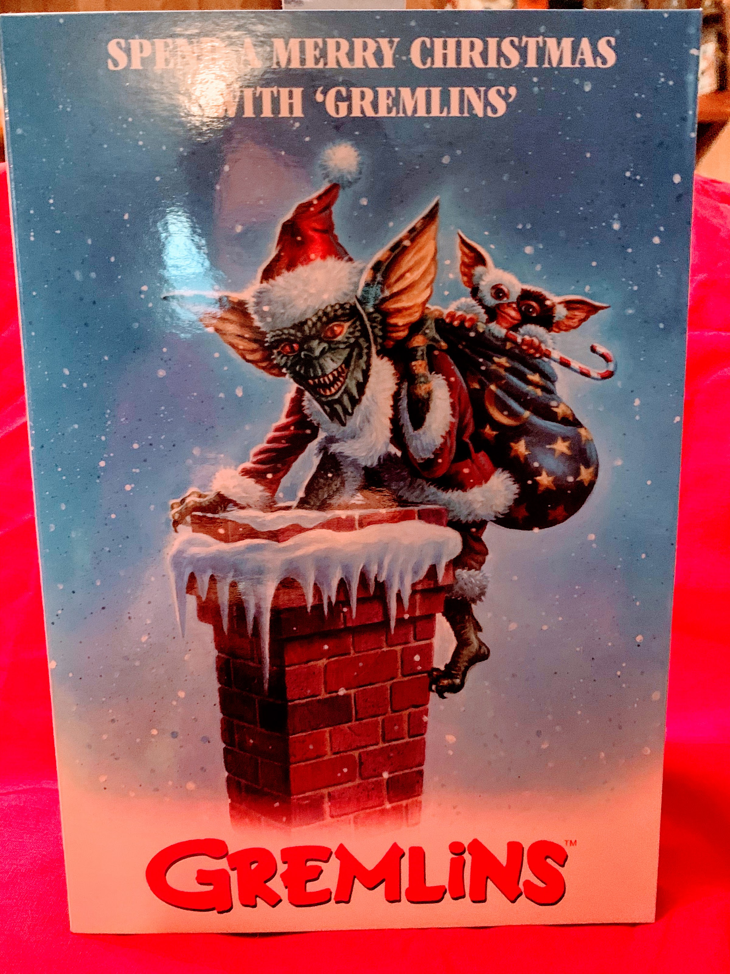 NECA Gremlins Santa Stripe & Gizmo 2-Pack