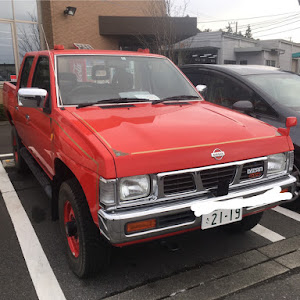 ダットサントラック 4WD