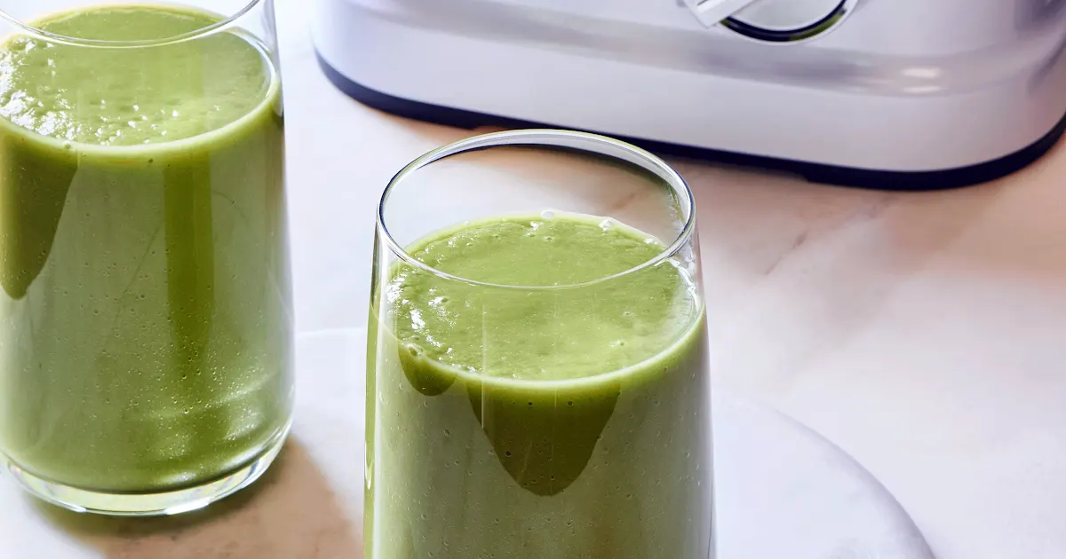 Creamy Zucchini Smoothie - Detoxinista