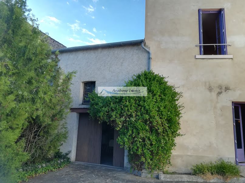 Vente maison 5 pièces 90 m² à Auzat-la-Combelle (63570), 35 000 €