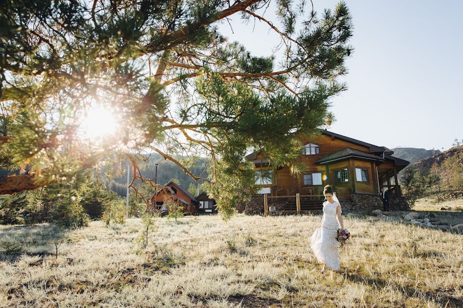 Vestuvių fotografas Olesya Brezhneva (brezhnevaolesya). Nuotrauka 2019 vasario 10