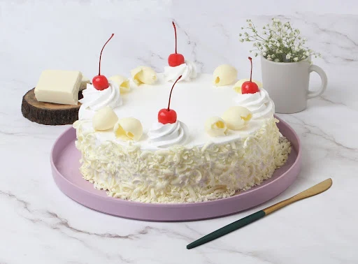 White Forest Eggless Cake