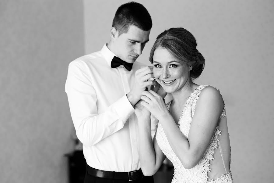 Wedding photographer Aleksandr Li (shyrix). Photo of 11 April 2016