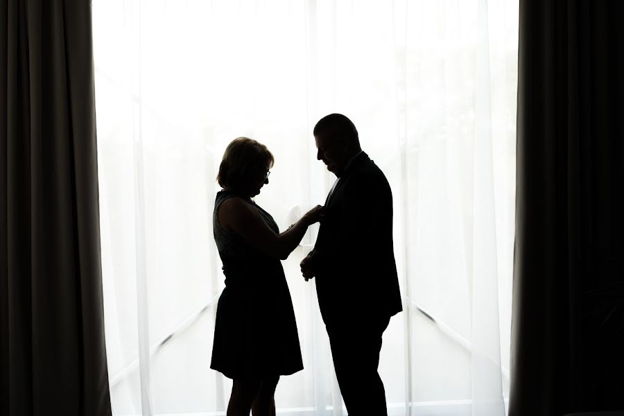 Fotógrafo de casamento Zoltán Bakos (bzeskuvofotos). Foto de 28 de setembro 2023