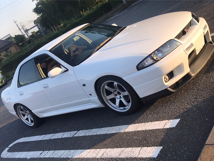 スカイライン GT-Rのオーテックバージョン・BCNR33改・梅雨明け間近に関するカスタム事例の投稿画像1枚目