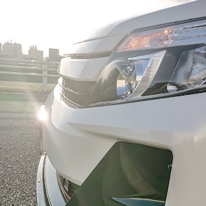 ノア ZRR80W