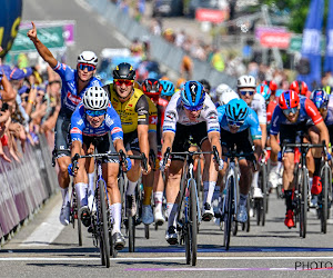 Jasper Philipsen verbaast over manoeuvre Mathieu van der Poel: "Dan weet je wel dat hij in orde is"