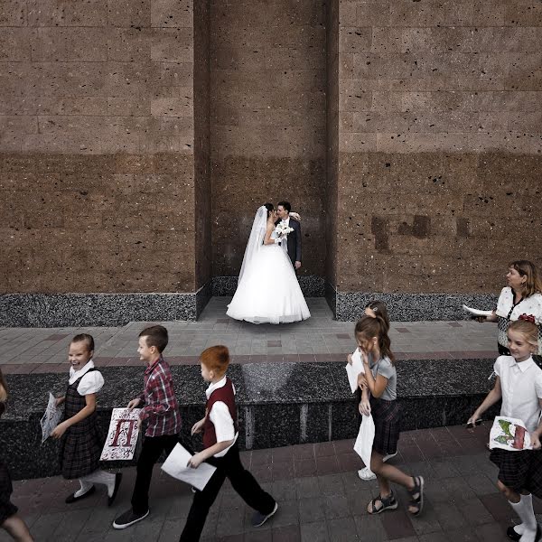 Wedding photographer Viktor Krutickiy (krutitsky). Photo of 21 December 2017