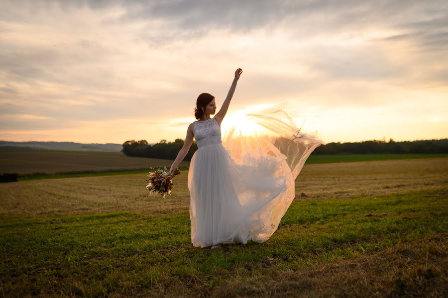 Wedding photographer Lucie Jiroušková (luciejirouskova). Photo of 11 December 2022