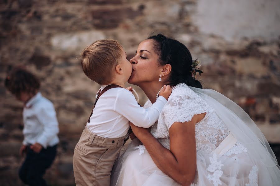 Wedding photographer Monika Dvořáková (fotografkamonika). Photo of 9 April