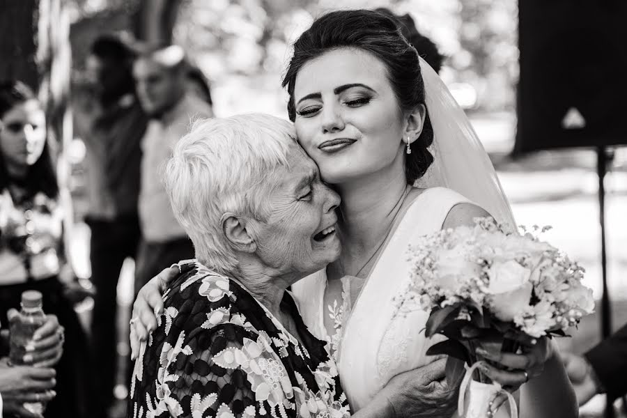 Fotógrafo de casamento Metodi Zheynov (zheynov). Foto de 16 de fevereiro 2021