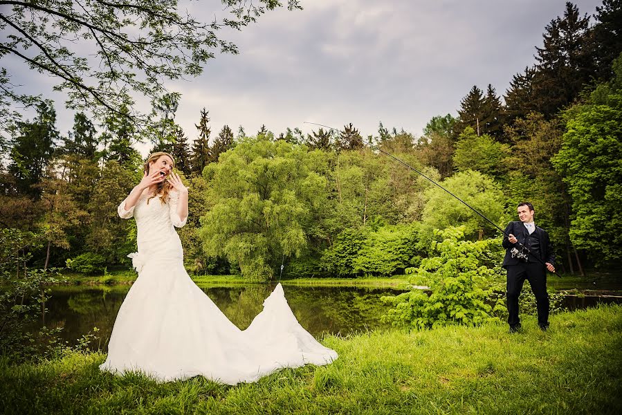 Fotógrafo de casamento Lukáš Velecký (veleck). Foto de 16 de julho 2015