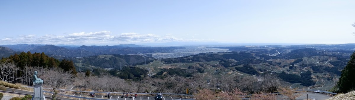 粟ヶ岳からバノラマ