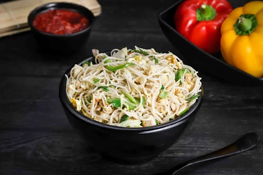 Chicken Hakka Noodles