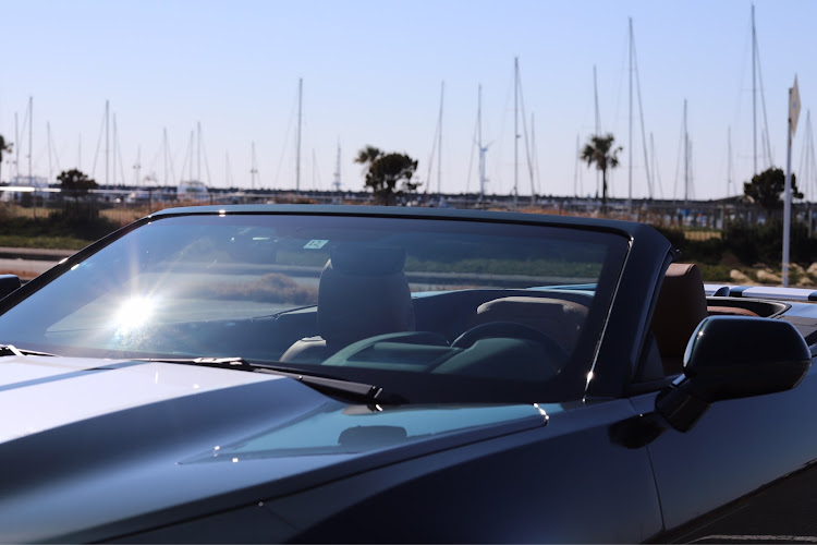 カマロ コンバーチブルのcamaro・アメ車・ドライブ・ヘリテージエディションに関するカスタム事例の投稿画像4枚目