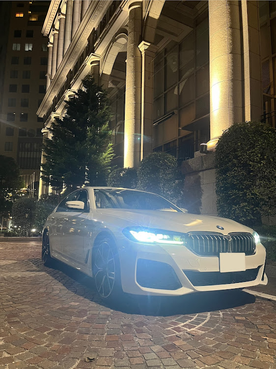 5シリーズ セダンの斜め45度の美学・G30後期・bmw5シリーズ・イタリア街に関するカスタム事例の投稿画像2枚目