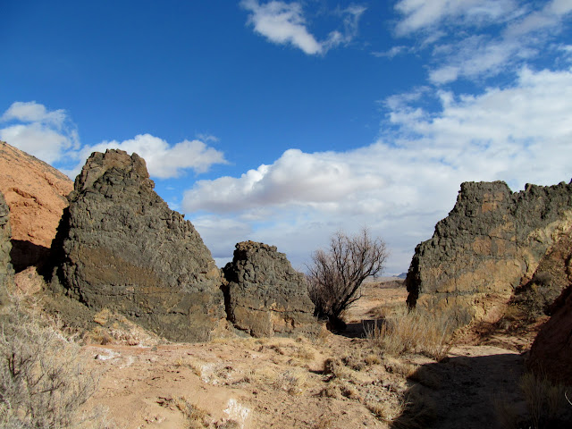 Wash cutting through a volcanic dike