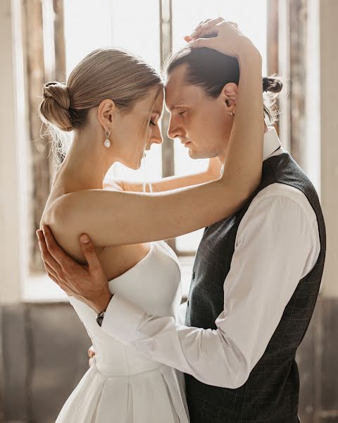 Fotógrafo de casamento Vitaliy Shmuray (witalij). Foto de 16 de fevereiro 2023