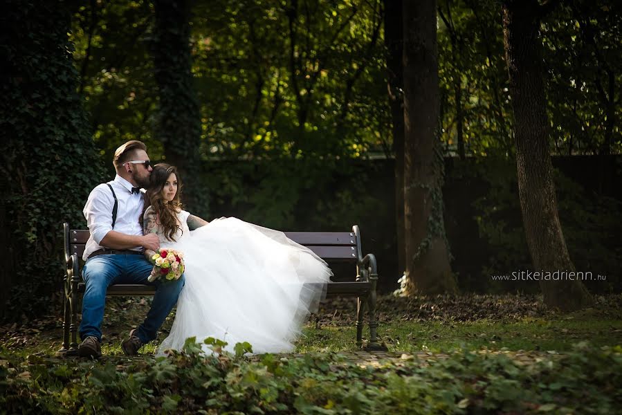 Fotograf ślubny Adrienn Sitkei (sitkeiadrienn). Zdjęcie z 3 marca 2019