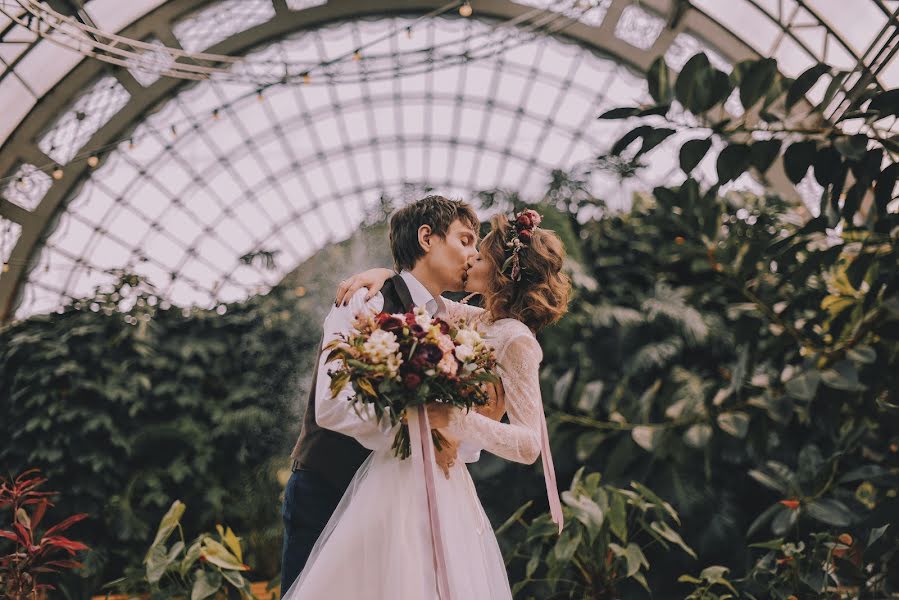 Photographe de mariage Olya Telnova (oliwan). Photo du 20 avril 2018