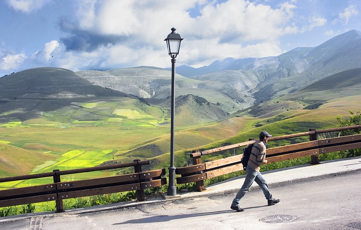 Verso i monti Sibillini di vagero