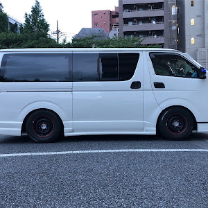 ハイエースバン TRH200V