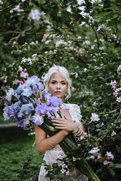 Fotógrafo de casamento Natalya Astashevich (astashevichnata). Foto de 12 de maio 2020