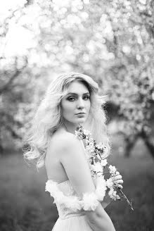 Svatební fotograf Yana Pashkova (pashkova). Fotografie z 24.května 2017