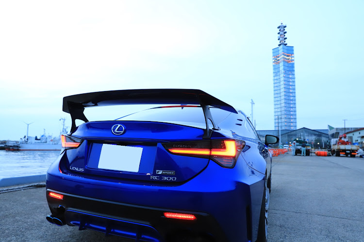 RCの車高調整・車高アゲアゲ・冬仕様・まだ夏タイヤに関するカスタム事例の投稿画像2枚目