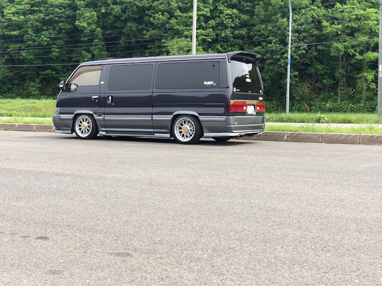 キャラバンコーチのE24キャラバン ロイヤル・ハウザー・レクサス納車式に関するカスタム事例の投稿画像1枚目