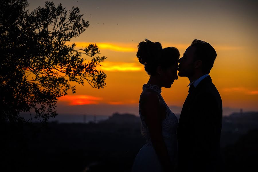 Fotógrafo de casamento Salvatore Grizzaffi (salvogrizzaffi). Foto de 24 de abril 2021