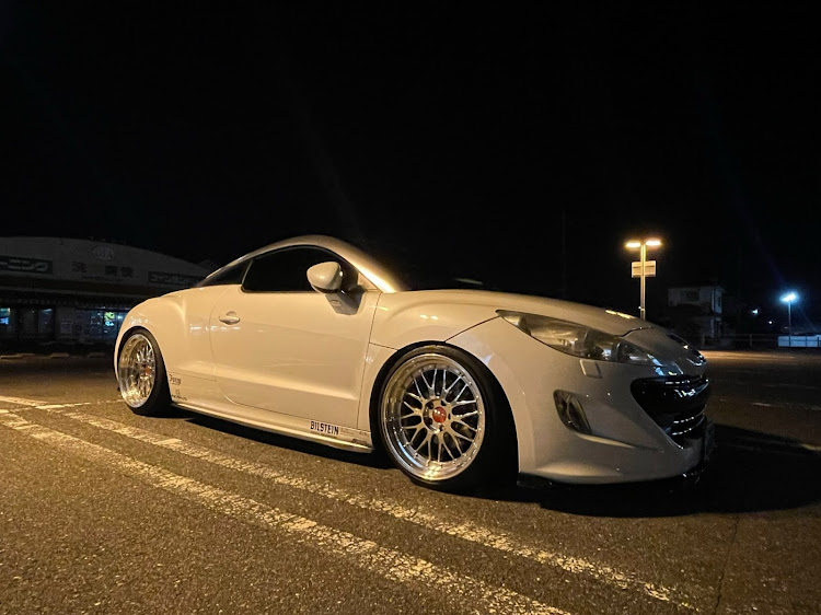 RCZのプジョー RCZ・フロントリップ復活！！・梅雨明け・DIY・問屋町スポットに関するカスタム事例の投稿画像3枚目