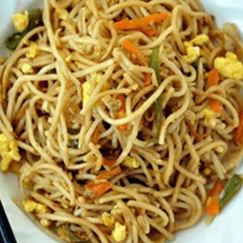 Egg Hakka Noodles