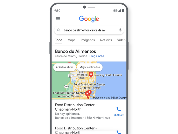 Una imagen de un teléfono muestra los resultados de una búsqueda de Google: "banco de alimentos cerca de mí". Aparecen varios pines en el mapa.