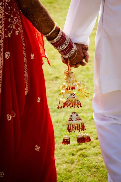 結婚式の写真家Sourav Das (mazeltovstudio)。2015 6月27日の写真