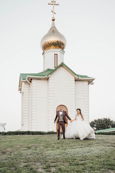 Jurufoto perkahwinan Anastasiya Mayfetova (maifetova). Foto pada 12 September 2020