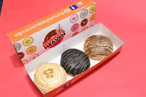 Crunchy Caramel Donut [1 Box, 3 Pieces]