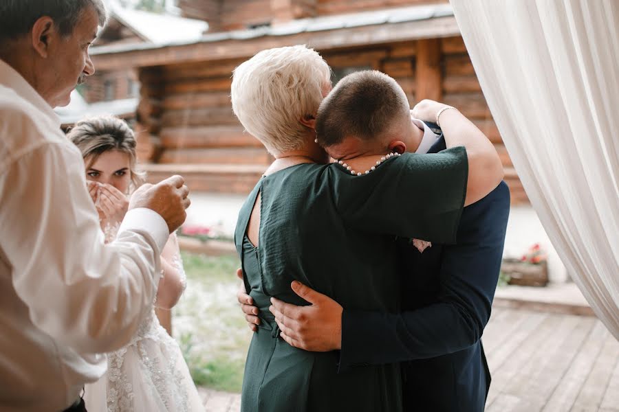 Fotógrafo de casamento Natalya Sannikova (yuka4ka). Foto de 16 de agosto 2019