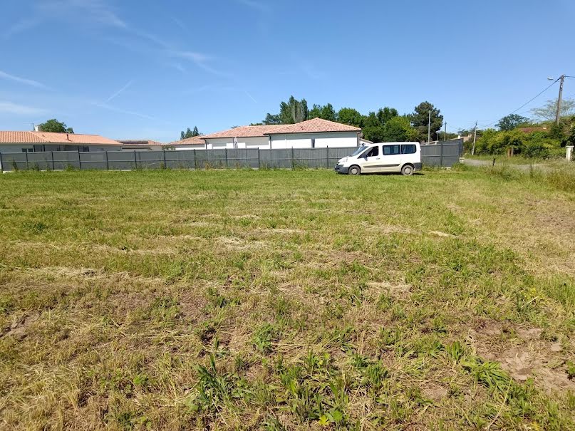 Vente terrain  1013 m² à Saint-Magne-de-Castillon (33350), 52 500 €