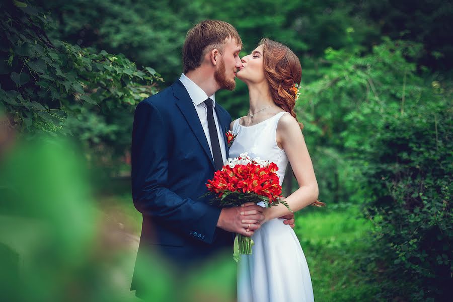 Fotografer pernikahan Marina Borkova (myborkova). Foto tanggal 8 Juli 2015