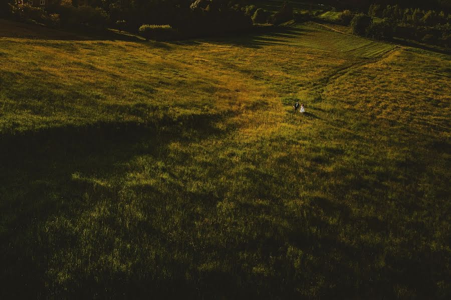 Fotógrafo de bodas Maciek Januszewski (maciekjanuszews). Foto del 14 de abril 2018